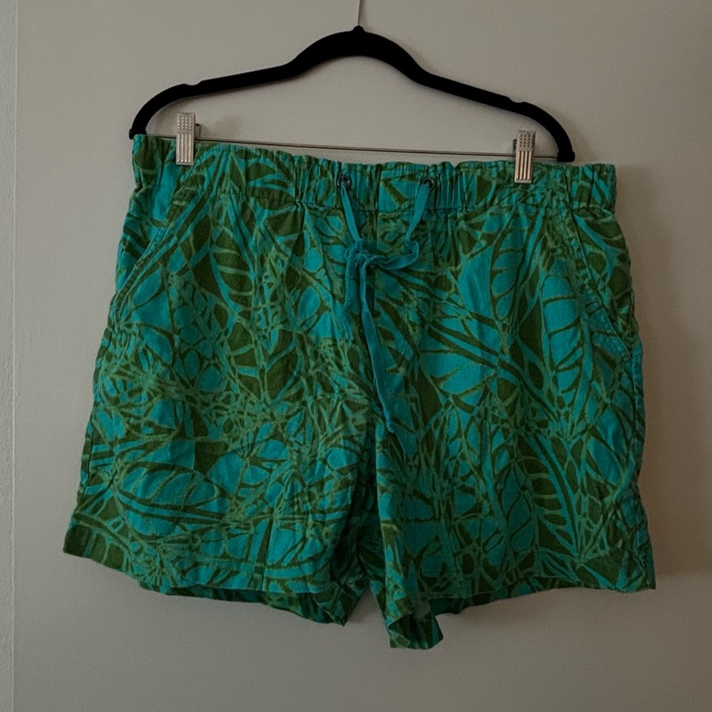 Kut from the Kloth Teal and Green Patterned Shorts